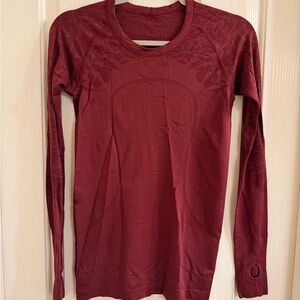 Lululemon Athletica Swiftly Tech original - size 6